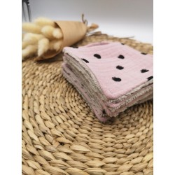 Lingettes démaquillantes rose