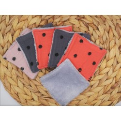 Lingettes démaquillantes pois