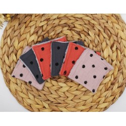 Lingettes démaquillantes pois