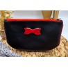 Trousse pochette L cloutée en similicuir noir nœud rouge Création artisanale