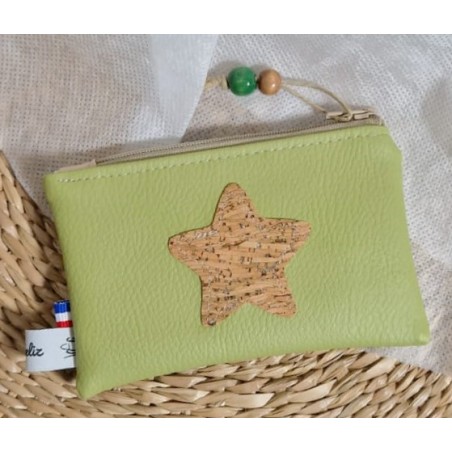 Portemonnaie TINA zippé en similicuir vert amande étoile liège Création artisanale fantaisie