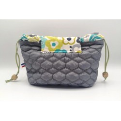 Bourse trousse maquillage matelassée grise et coton fleuri Création artisanale