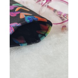 Étui à lunettes fun cœurs colorés