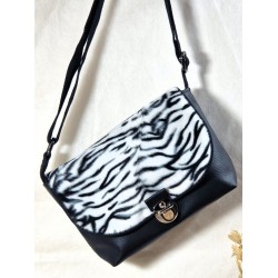 Sac bandoulière LOUISE simili cuir et fausse fourrure zèbre Création artisanale